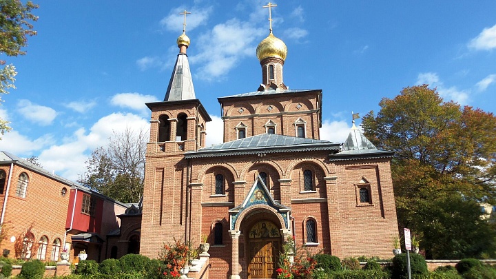 Бывший священник рассказал о вмешательстве политики в дела церкви в США