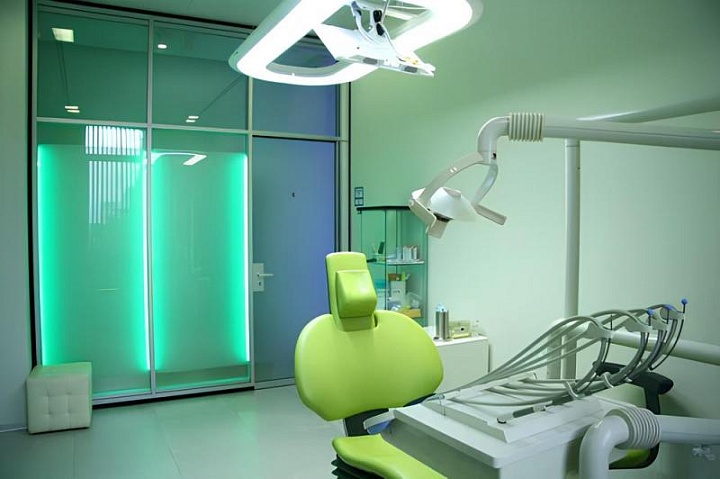 Однодневная имплантация зубов в CSSdent: быстро, качественно, с гарантией результата