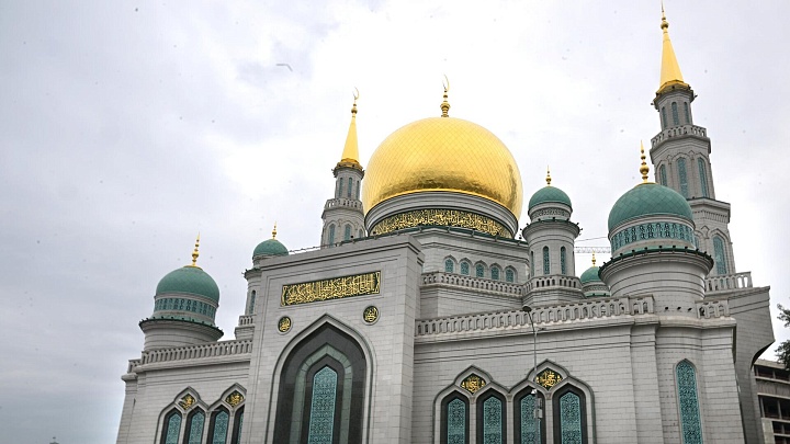 Муфтии призвали забивать животных на Курбан-байрам в специальных местах